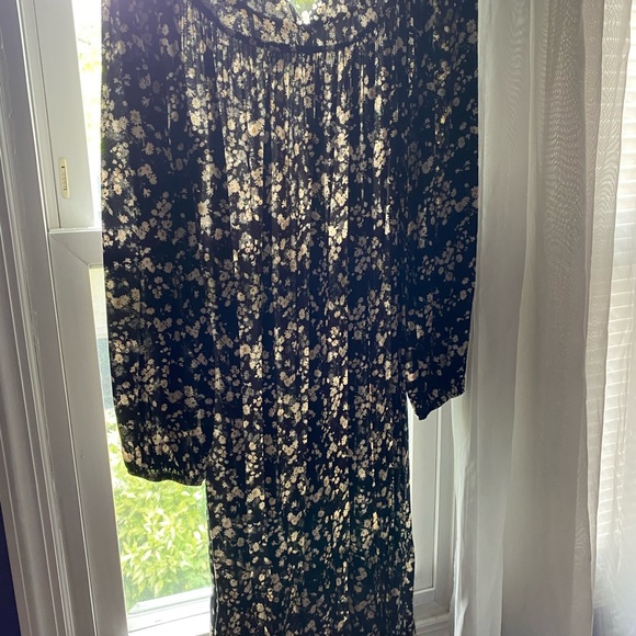 Urban Outfitters Floral Maxi Dress - Picture 4 of 4